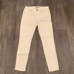 Cabi High Skinny 5491 white jeans, size 8